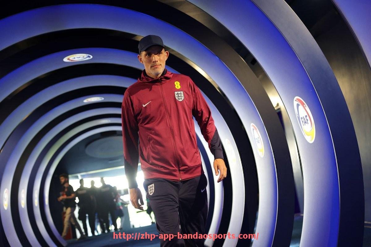 半岛体育app-世俱杯关键比赛录像分析与战术复盘研究