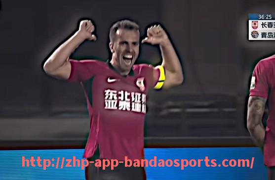 半岛体育app-英超球员转会达成条件及市场行情分析详解